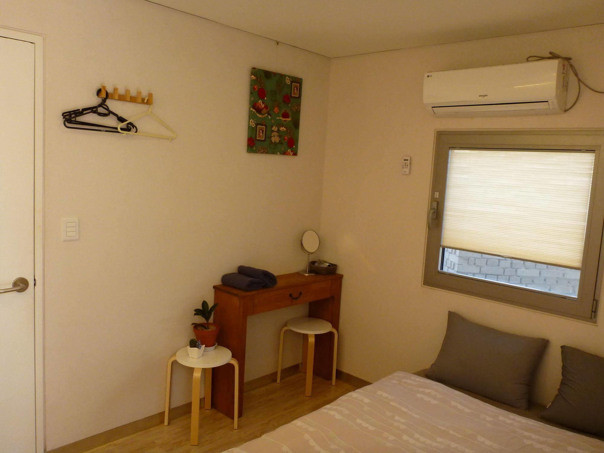 Inside Busan Hostel Eksteriør bilde