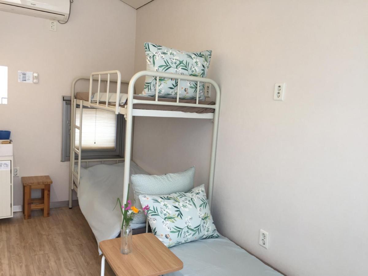 Inside Busan Hostel Eksteriør bilde